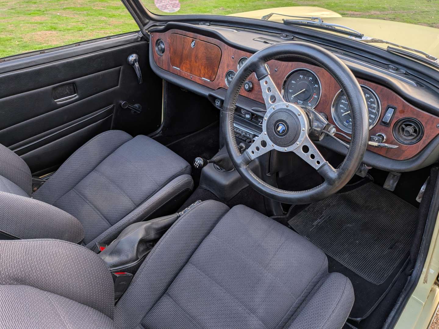<p>1974 TRIUMPH TR6</p>