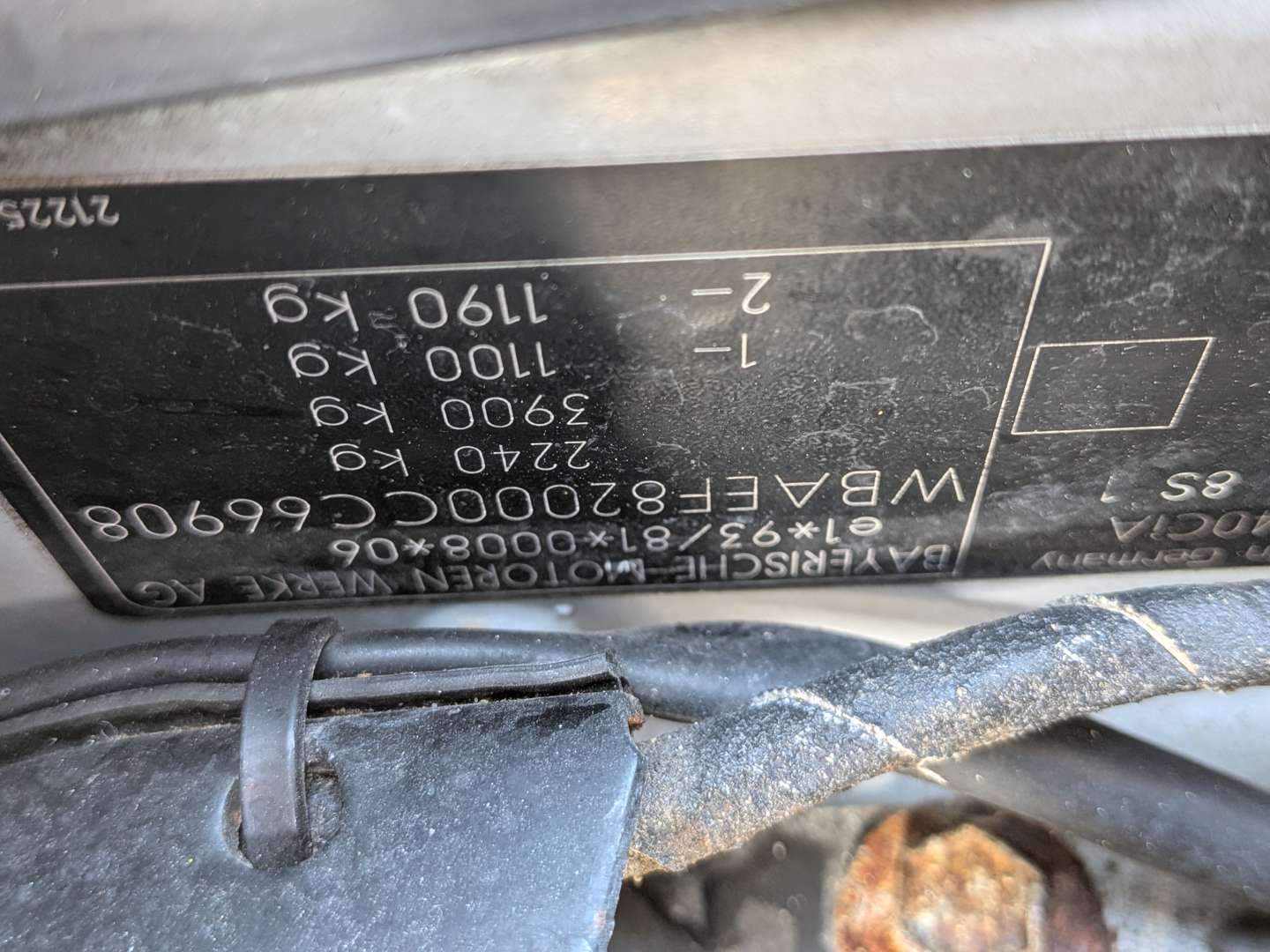 <p>1998 BMW E31 840CI AUTO</p>
