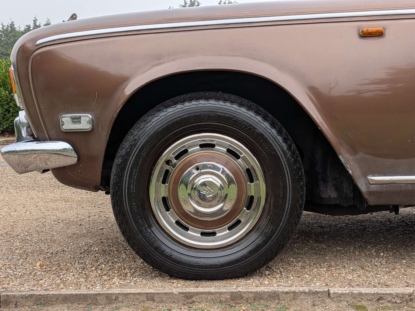 <p>1976 ROLLS ROYCE SILVER WRAITH</p>