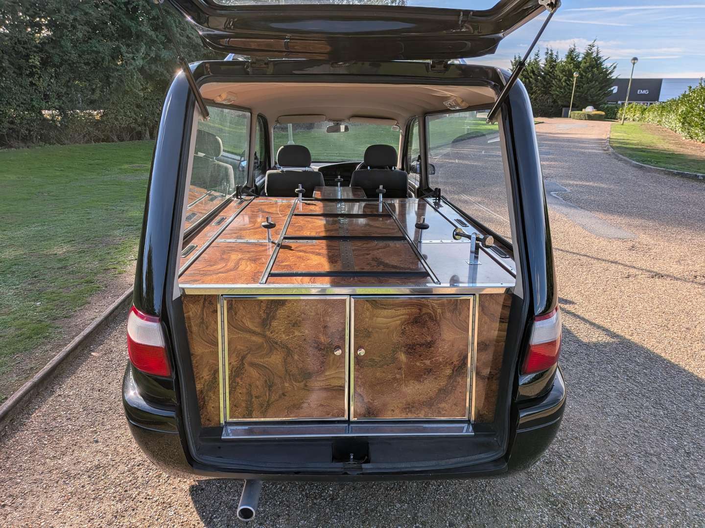 <p>2002 VAUXHALL OMEGA GLS V6 AUTO HEARSE</p>