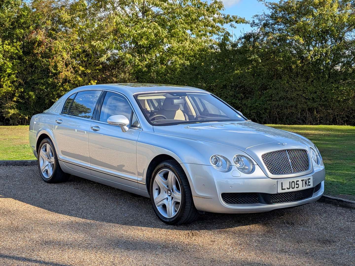 <p>2005 BENTLEY CONTINENTAL 6.0 W12 FLYING SPUR</p>