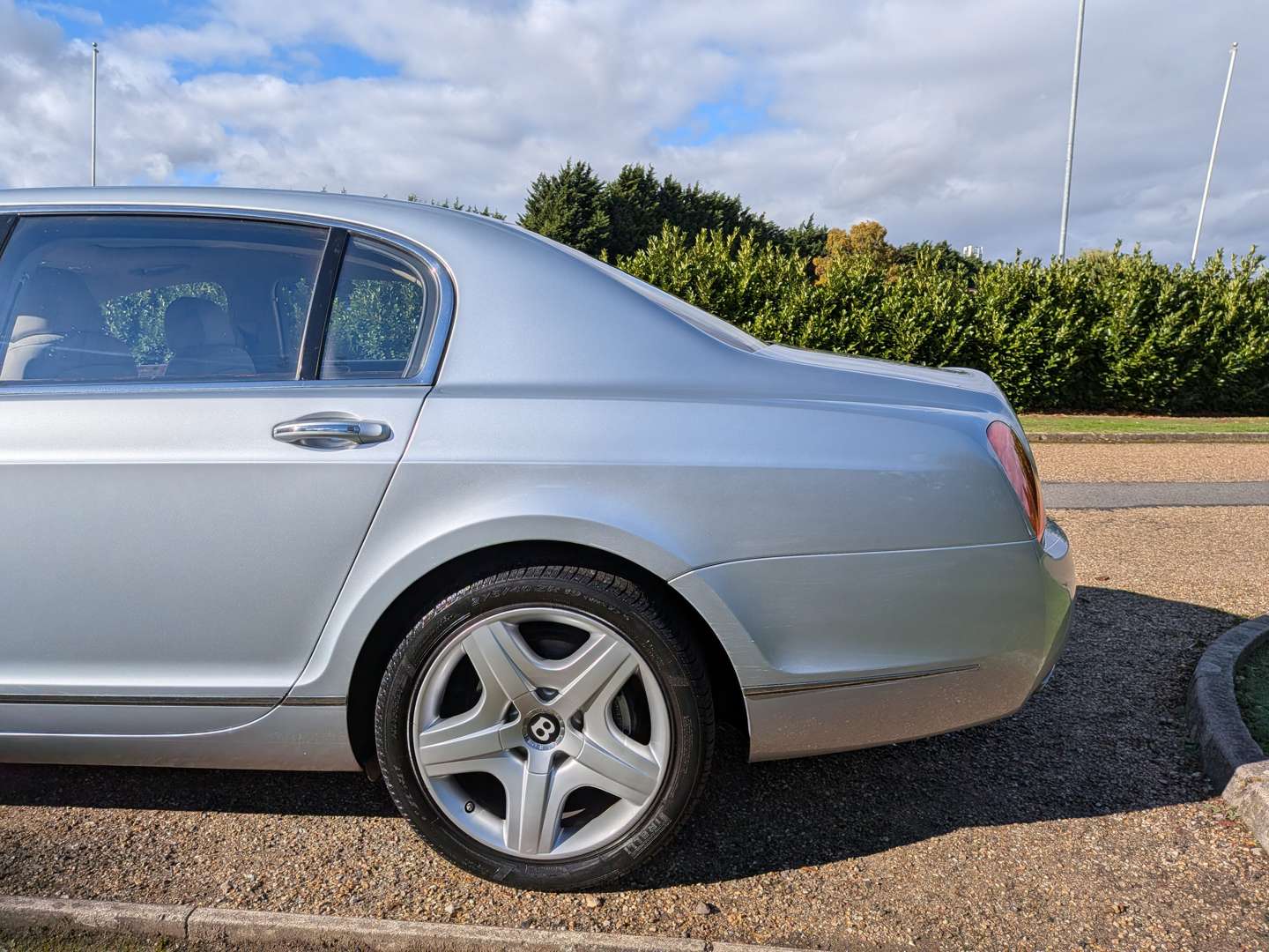 <p>2005 BENTLEY CONTINENTAL 6.0 W12 FLYING SPUR</p>