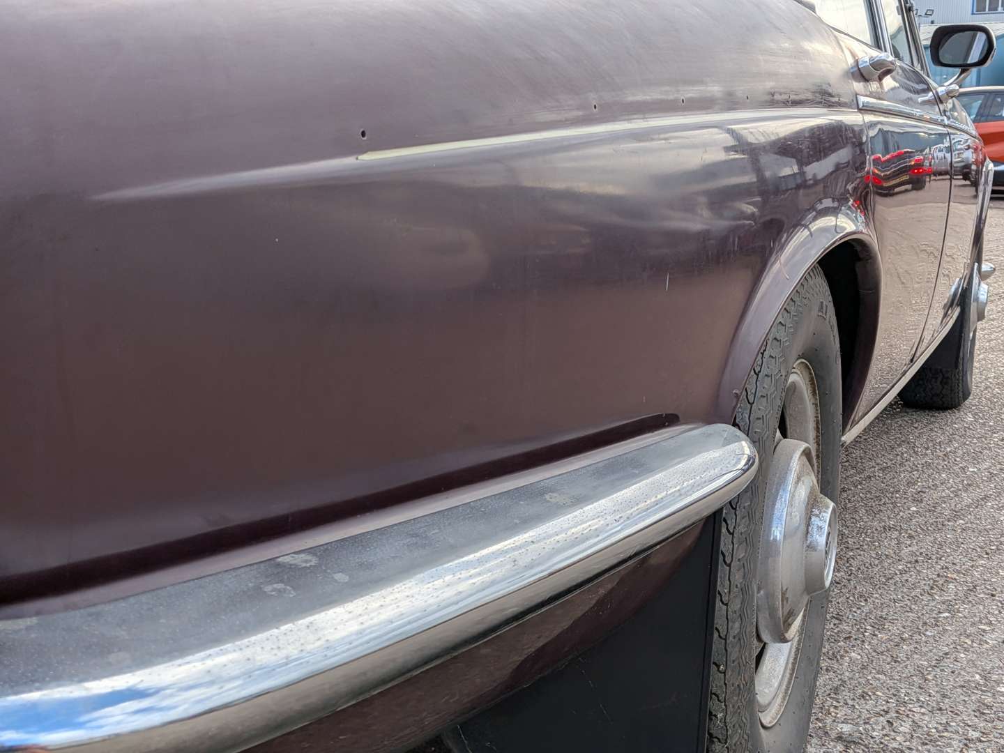 <p>1973 DAIMLER DOUBLE SIX AUTO</p>