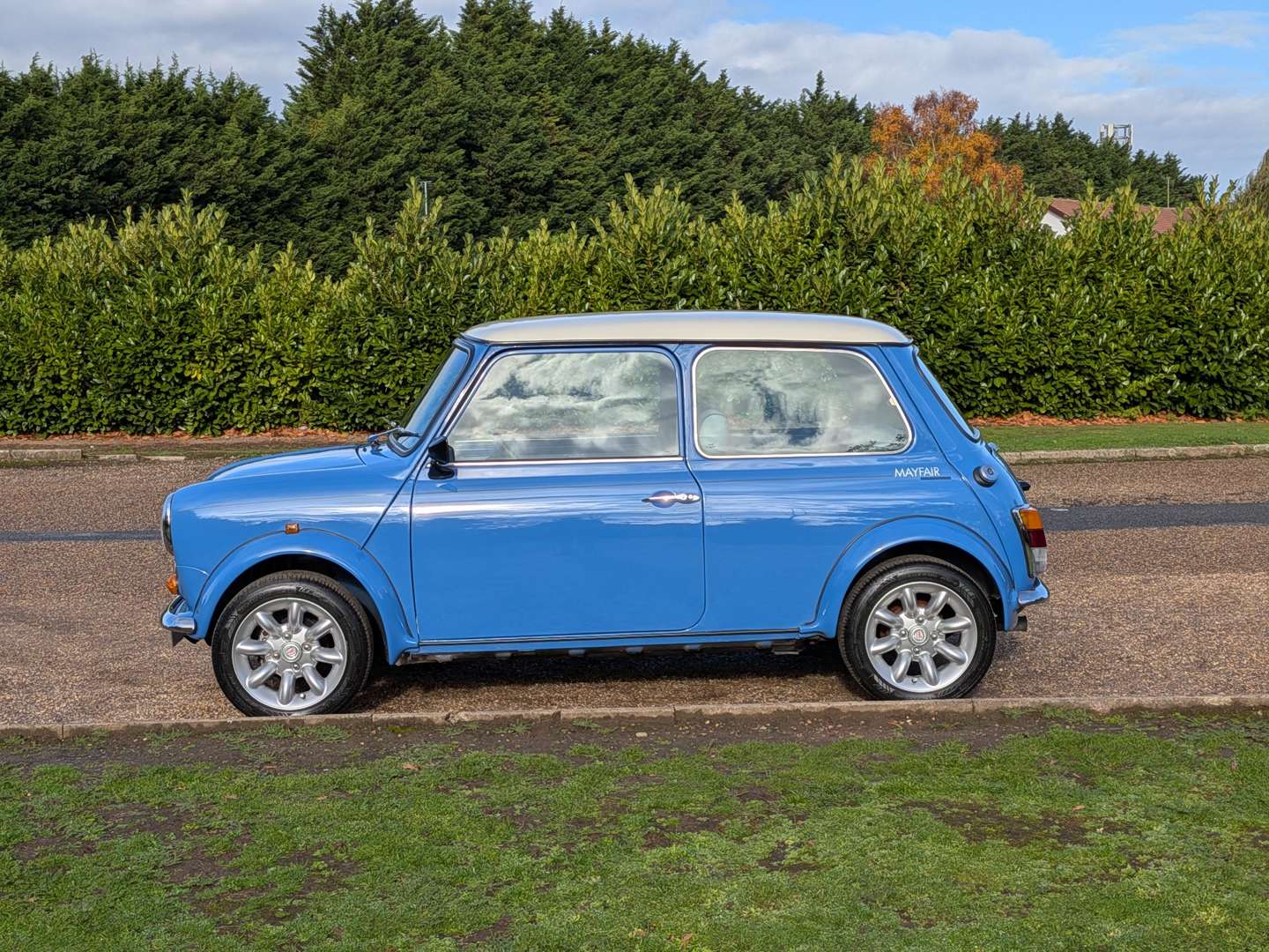 <p>1991 ROVER MINI MAYFAIR</p>
