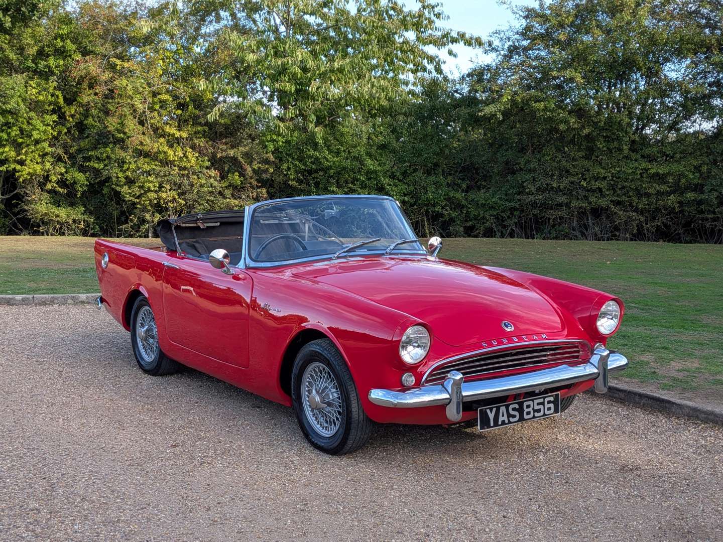 <p>1962 SUNBEAM ALPINE</p>