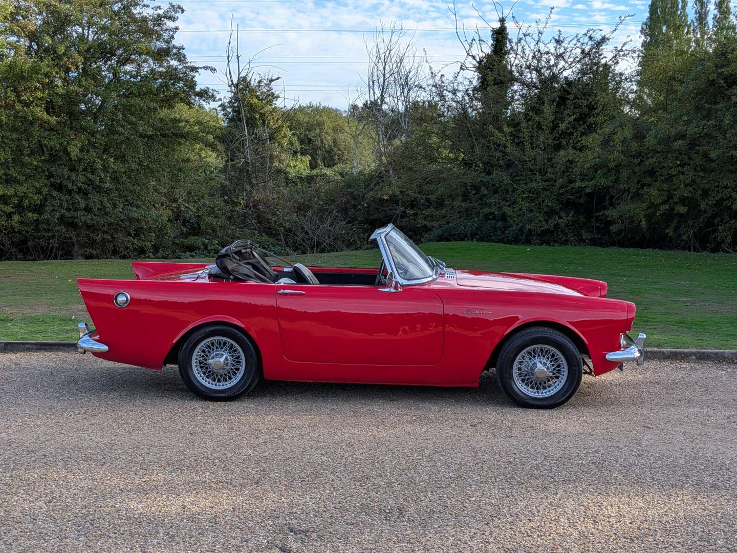 <p>1962 SUNBEAM ALPINE</p>