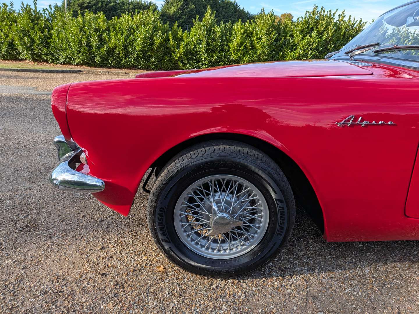 <p>1962 SUNBEAM ALPINE</p>