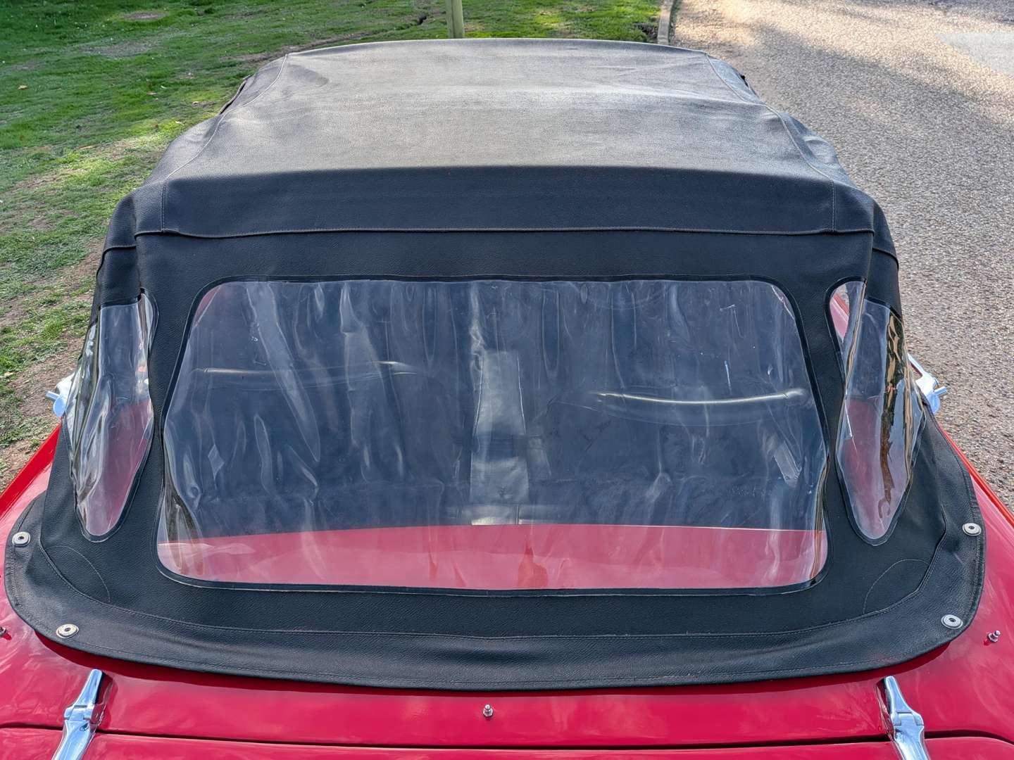 <p>1962 SUNBEAM ALPINE</p>