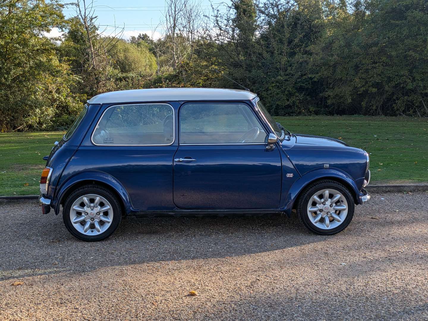 <p>1999 ROVER MINI COOPER MONZA</p>