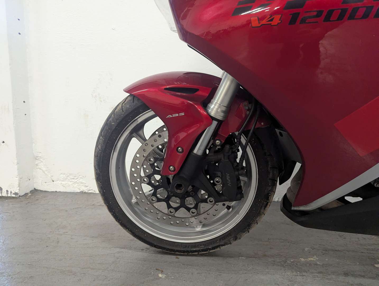 <p>2011 HONDA VFR 1200F-A</p>