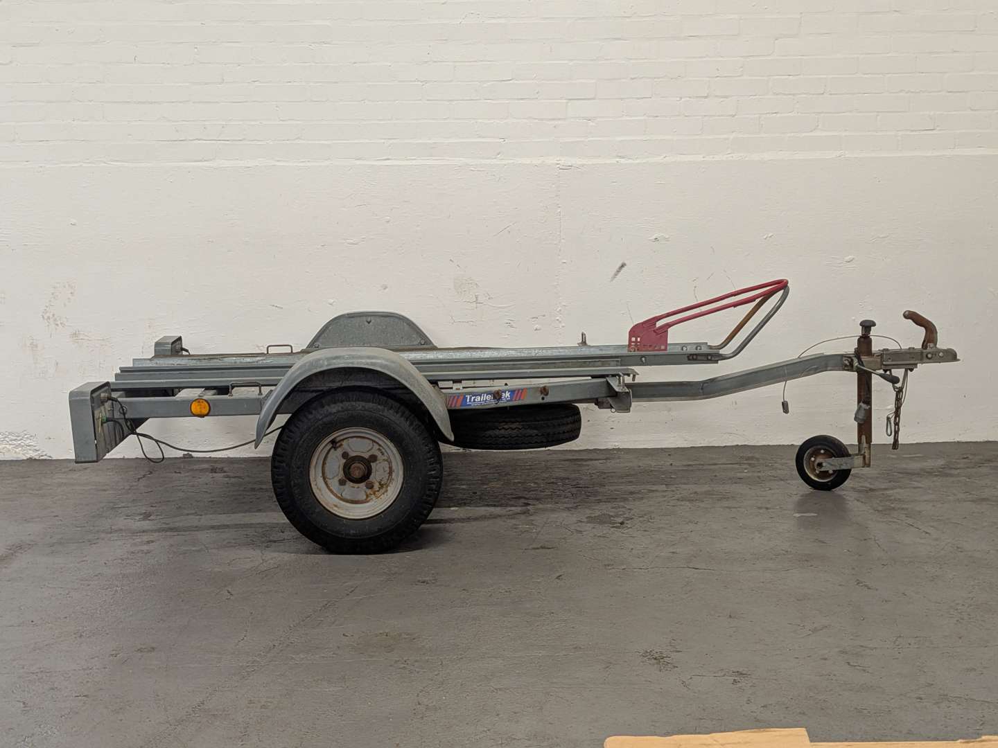 <p>GALVANISED SINGLE MOTORBIKE TRAILER</p>