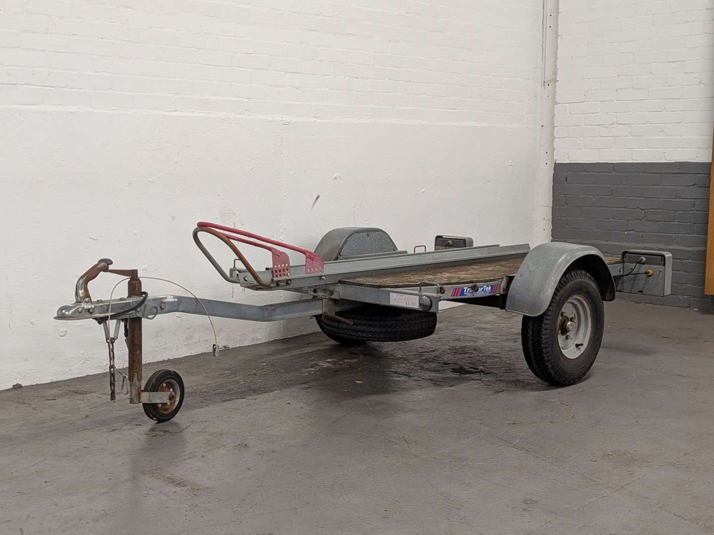 <p>GALVANISED SINGLE MOTORBIKE TRAILER</p>