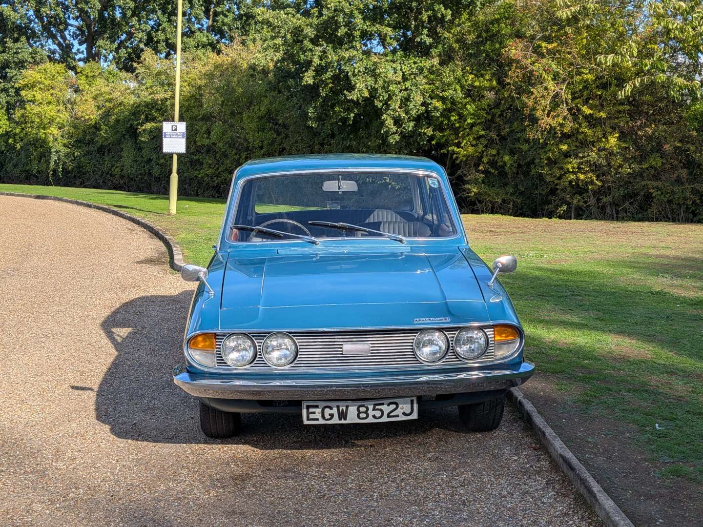 <p>1970 TRIUMPH MK2 2000</p>