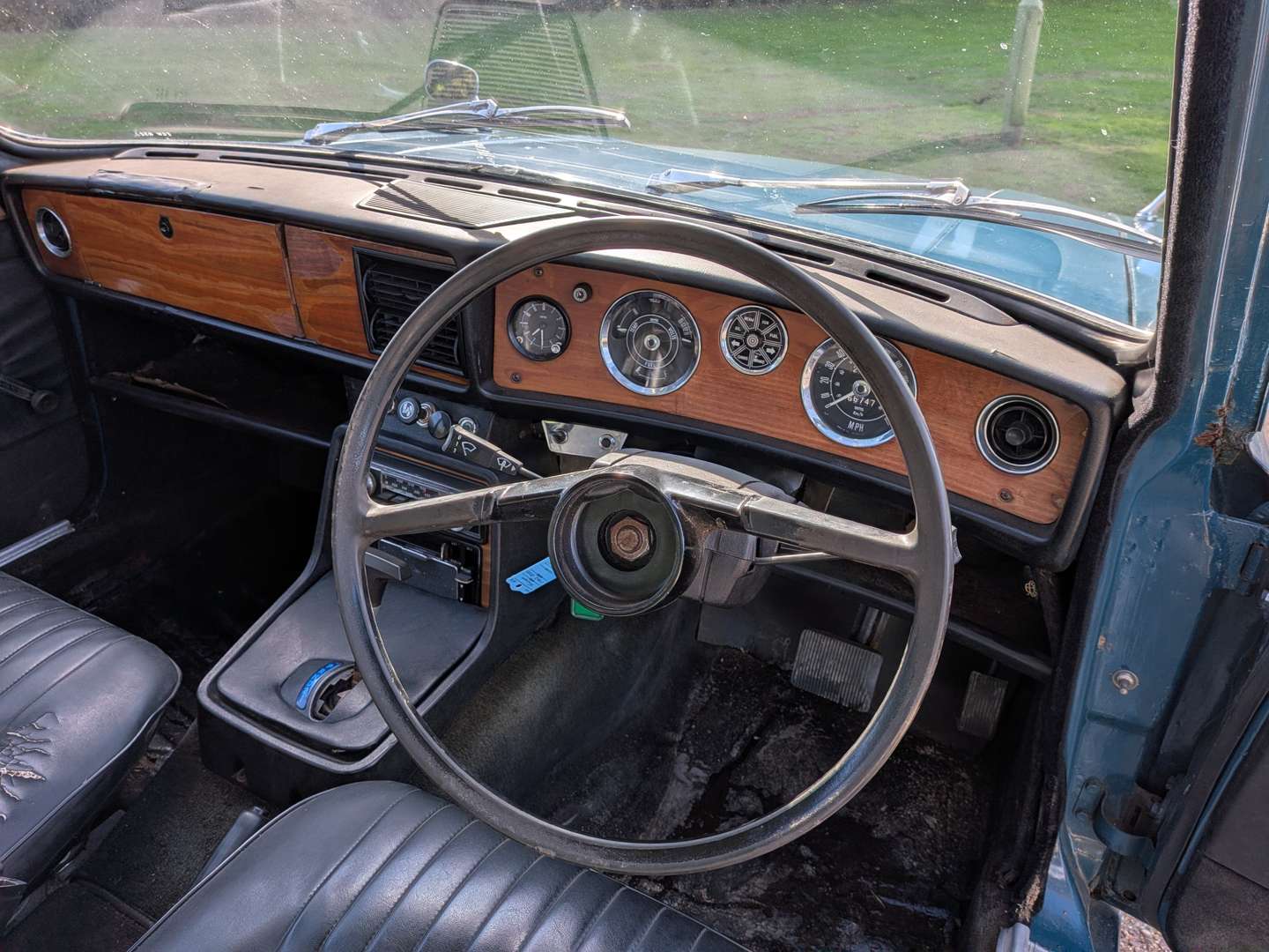 <p>1970 TRIUMPH MK2 2000</p>