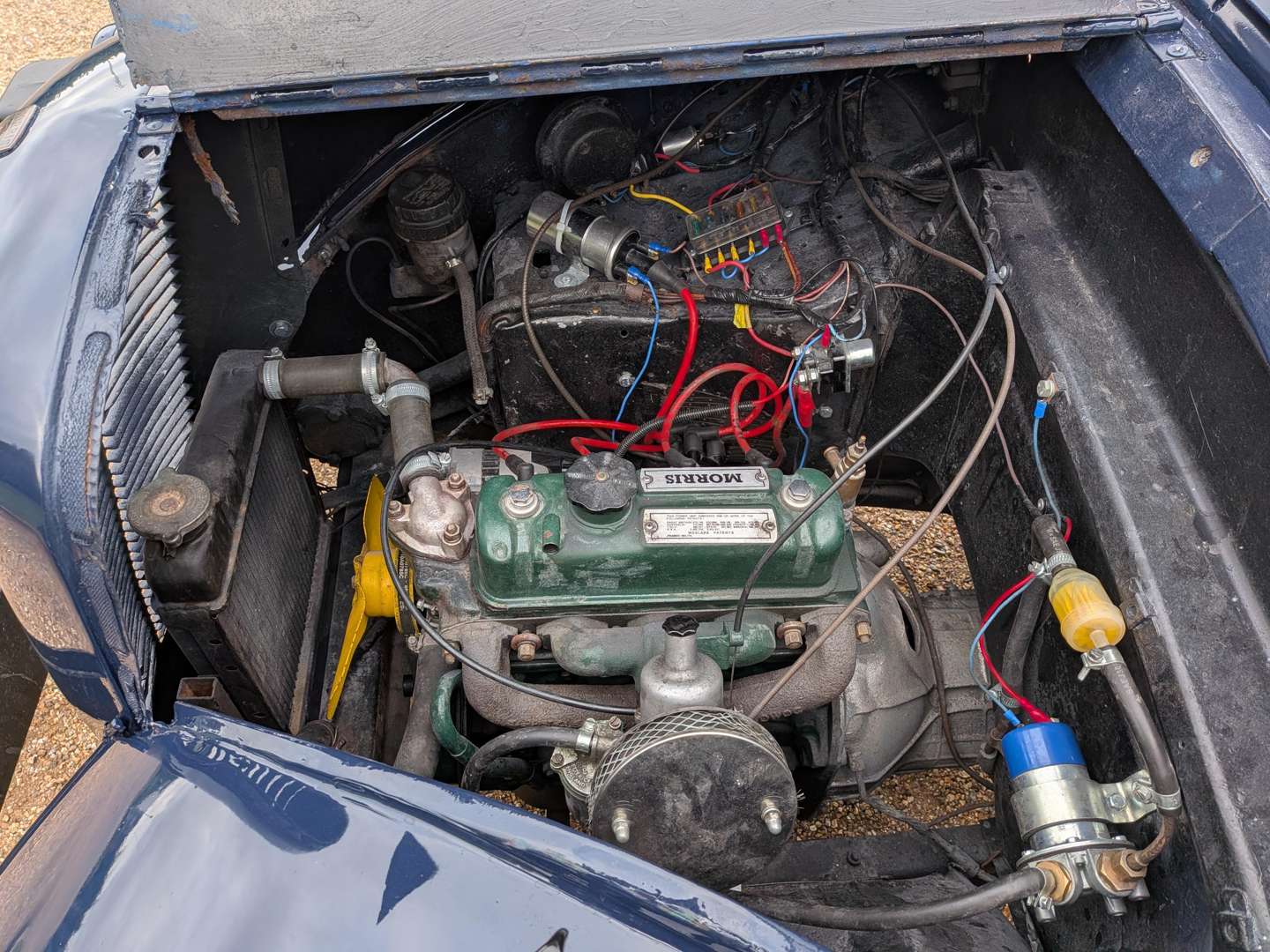 <p>1947 MORRIS ½ TON VAN</p>