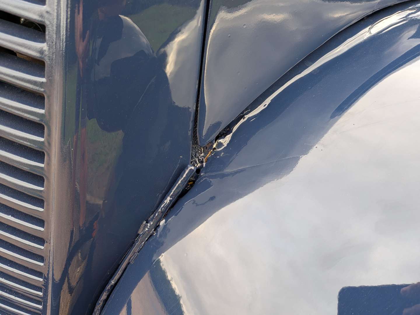 <p>1947 MORRIS ½ TON VAN</p>