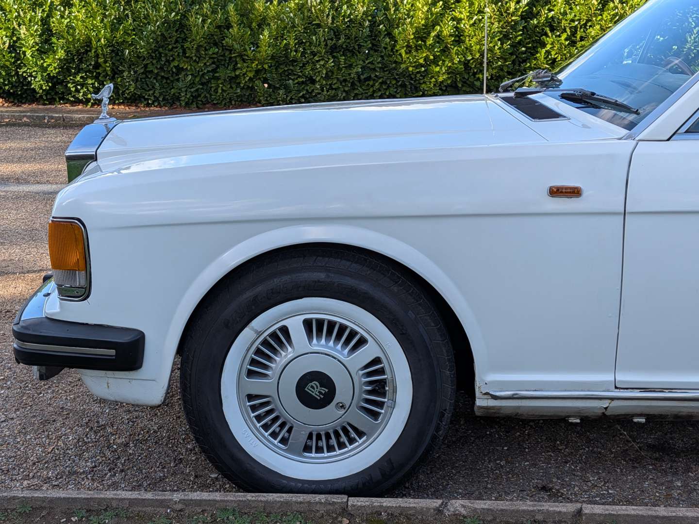 <p>1981 ROLLS ROYCE SILVER SPIRIT</p>