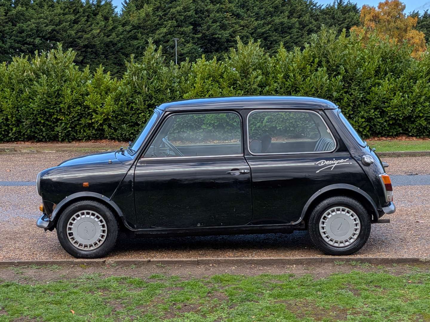 <p>1988 AUSTIN MINI DESIGNER</p>
