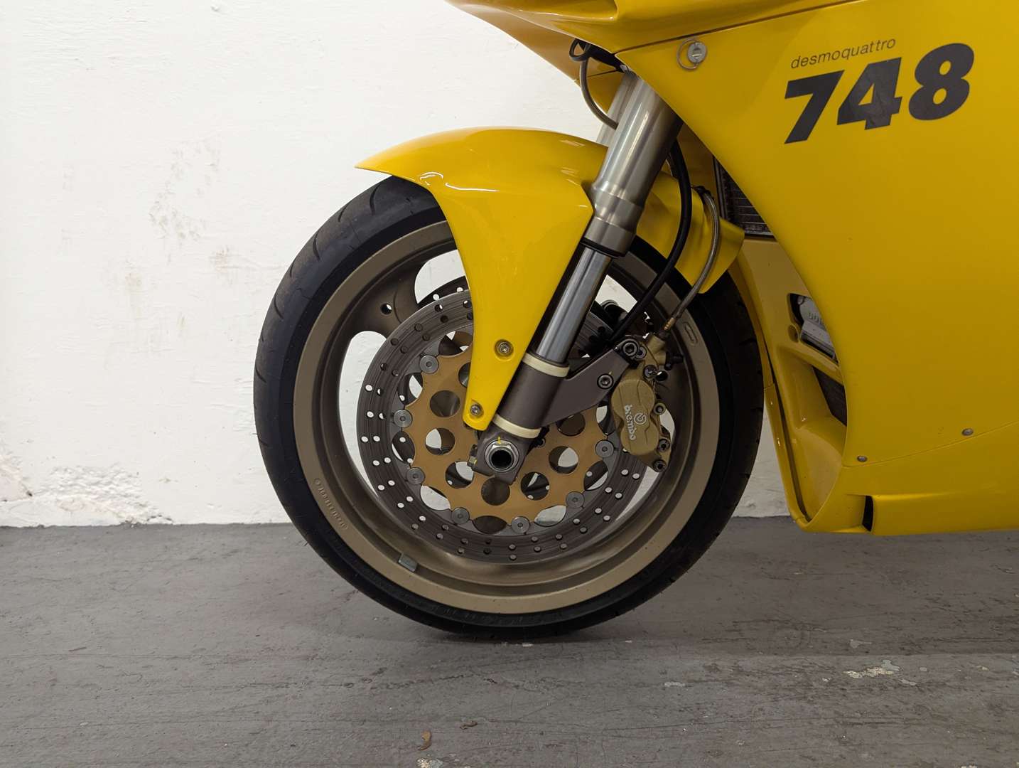<p>1997 DUCATI 748 SP</p>