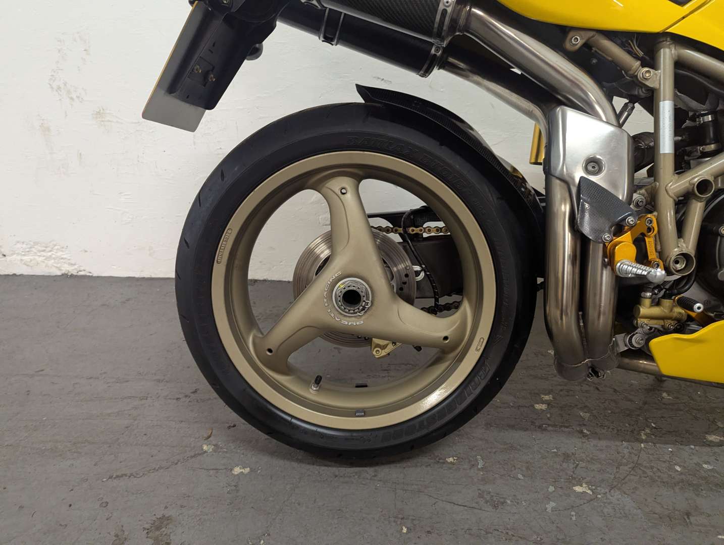 <p>1997 DUCATI 748 SP</p>