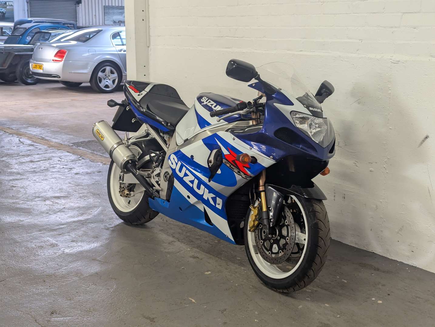 <p>2001 SUZUKI GSX R1000K1</p>
