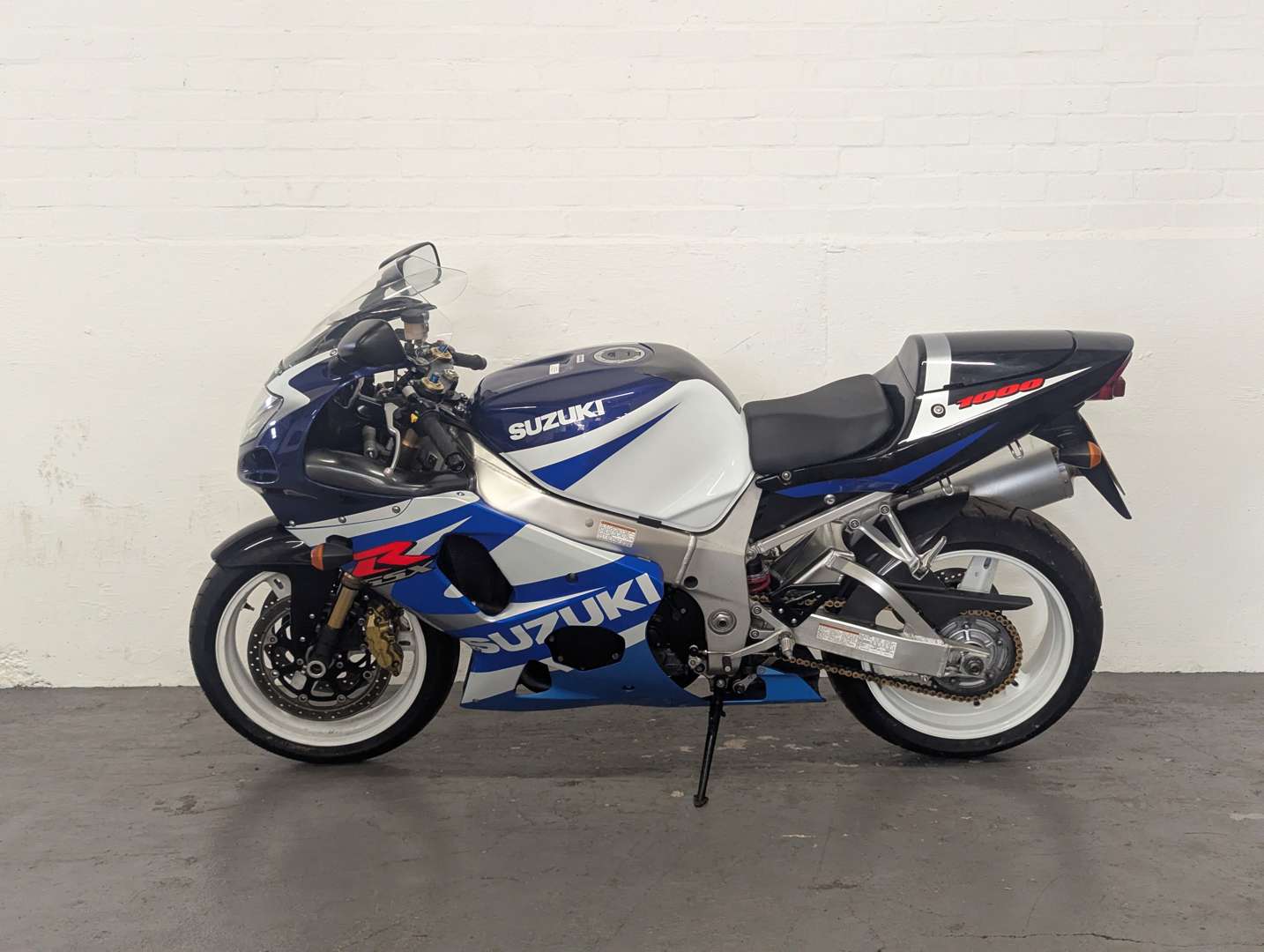 <p>2001 SUZUKI GSX R1000K1</p>