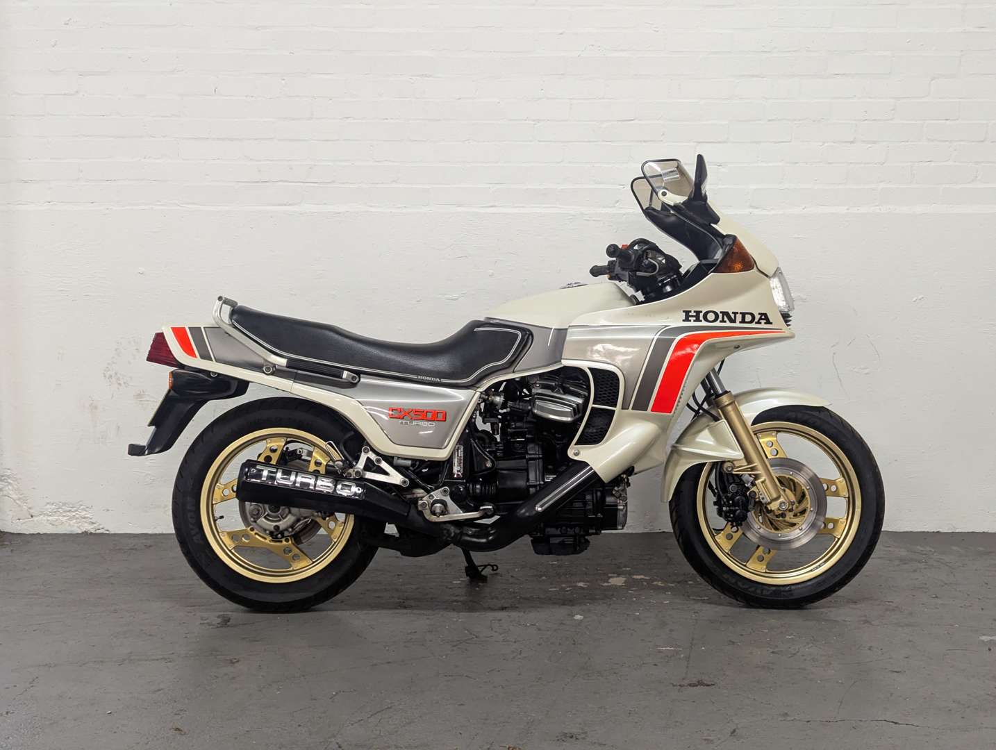 <p>1982 HONDA CX500 TURBO</p>