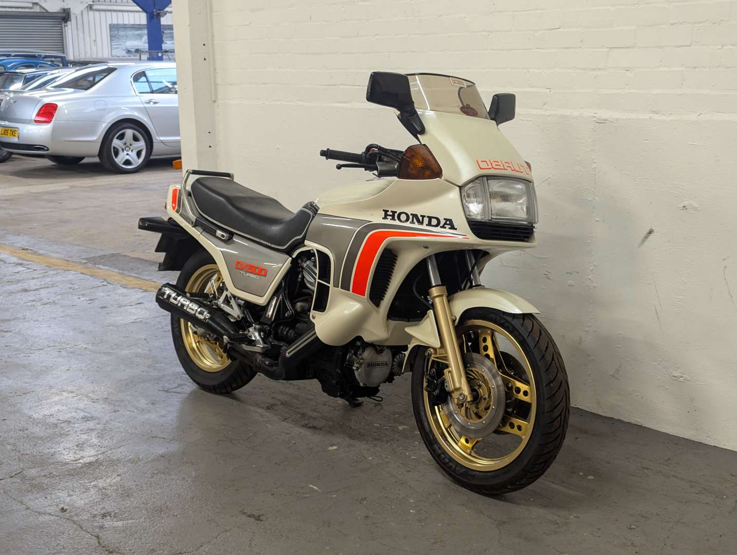 <p>1982 HONDA CX500 TURBO</p>