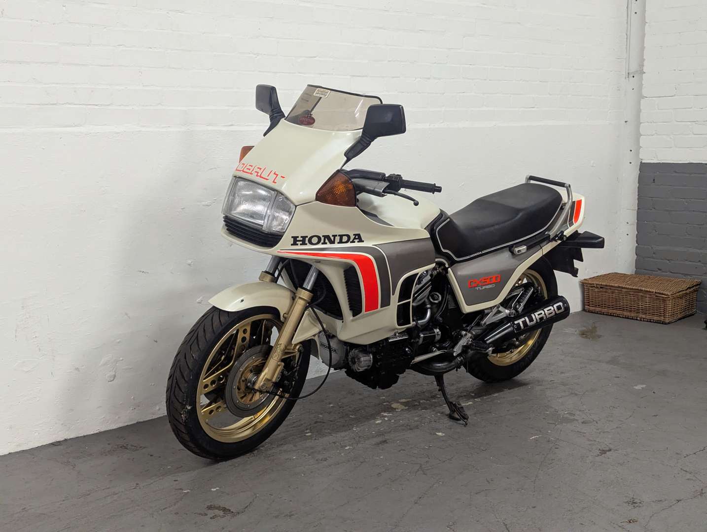 <p>1982 HONDA CX500 TURBO</p>