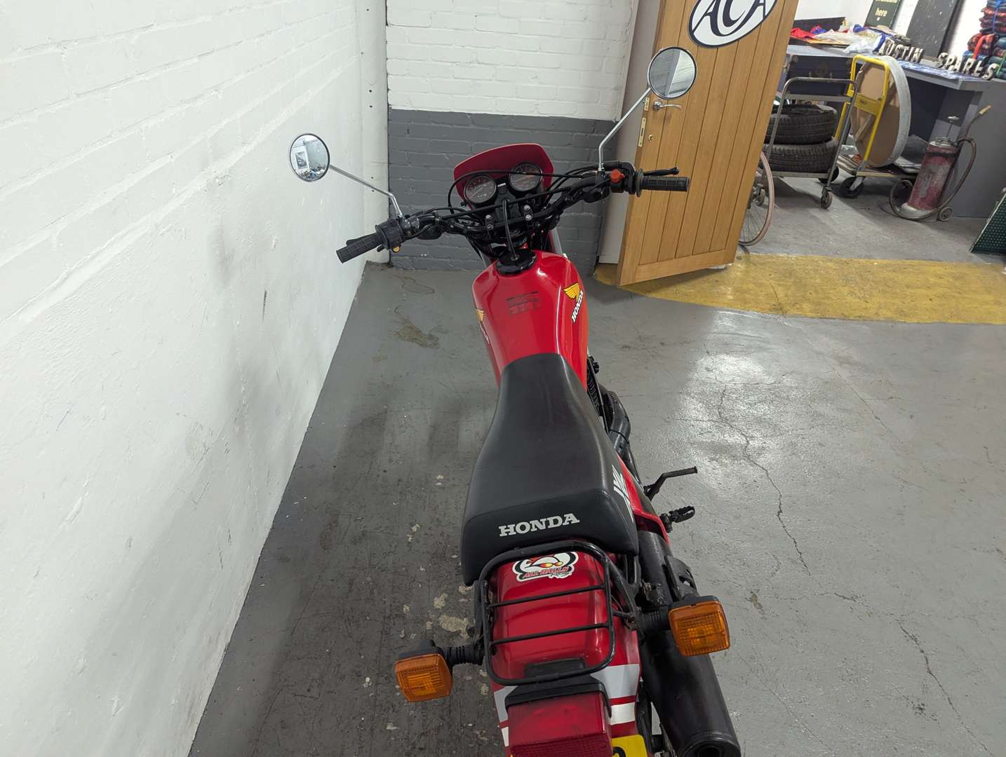 <p>1983 HONDA XL500R</p>