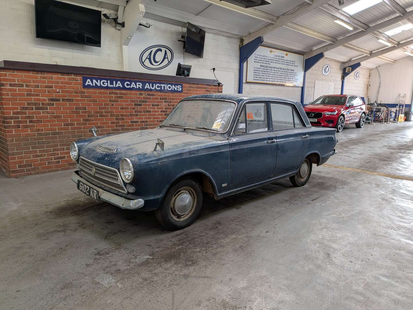 <p>1964 FORD CONSUL CORTINA</p>
