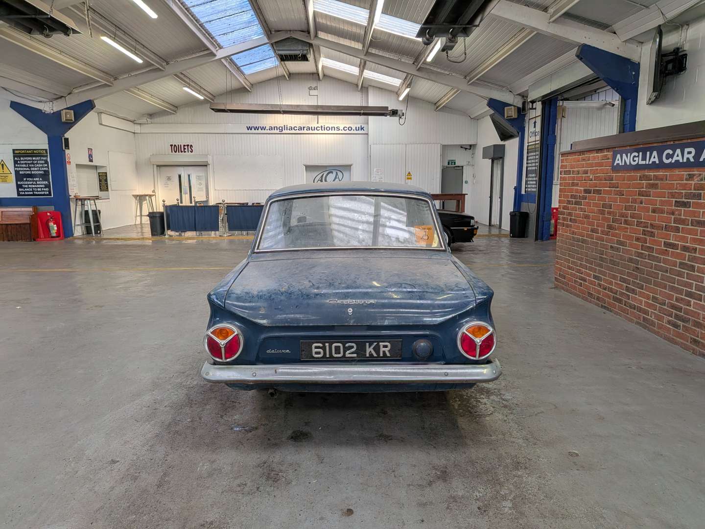 <p>1964 FORD CONSUL CORTINA</p>