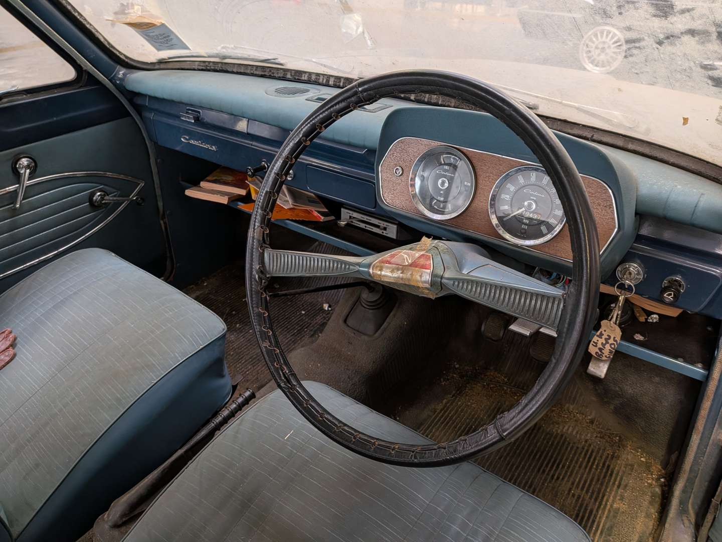 <p>1964 FORD CONSUL CORTINA</p>