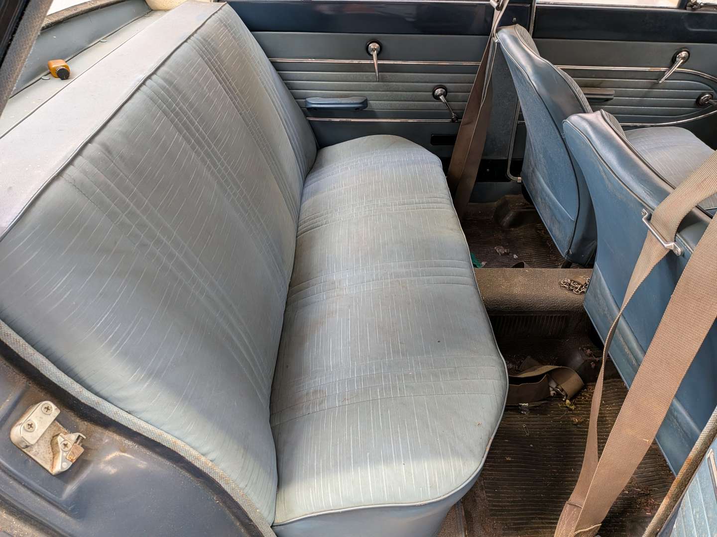<p>1964 FORD CONSUL CORTINA</p>