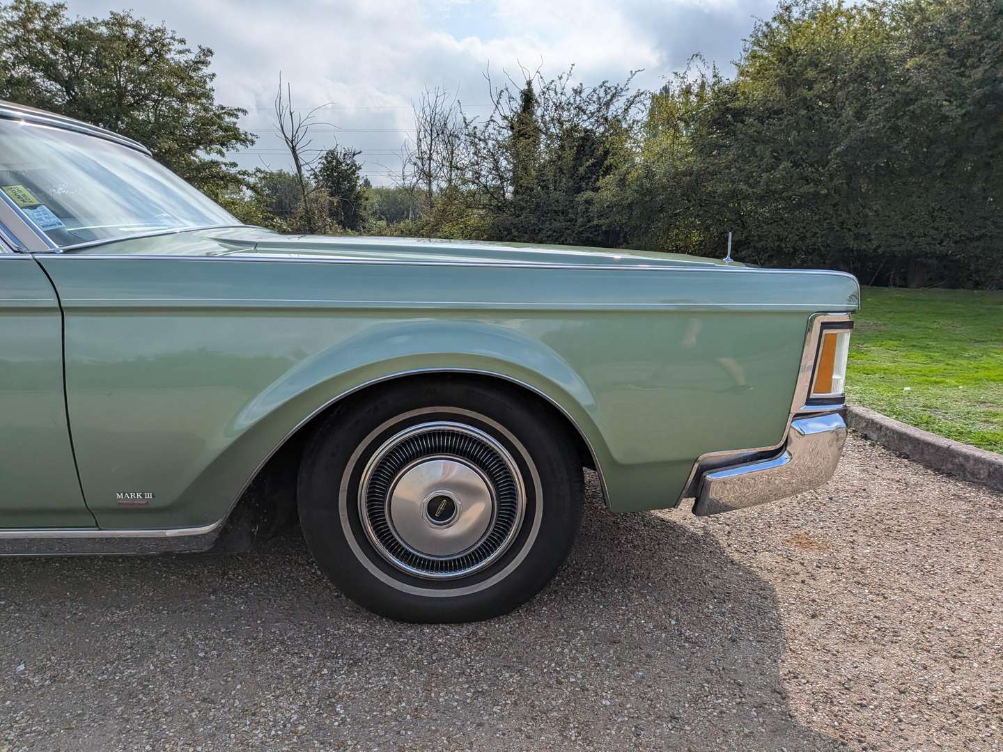 <p>1971 LINCOLN CONTINENTAL</p>