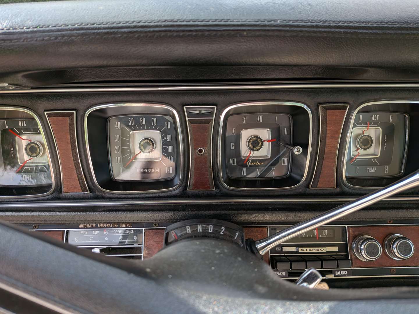 <p>1971 LINCOLN CONTINENTAL</p>