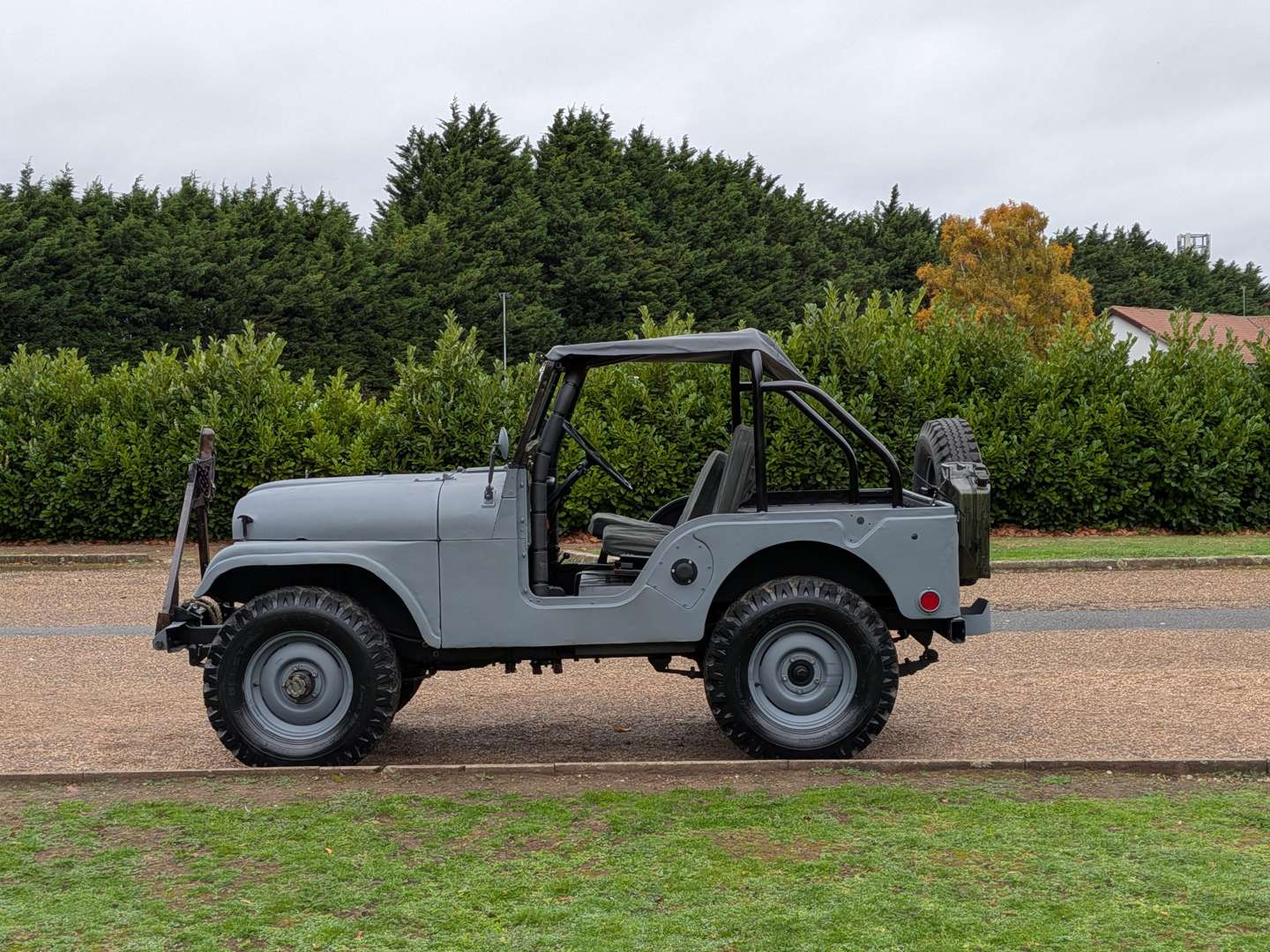 <p>1953 WILLYS M38A1 JEEP</p>