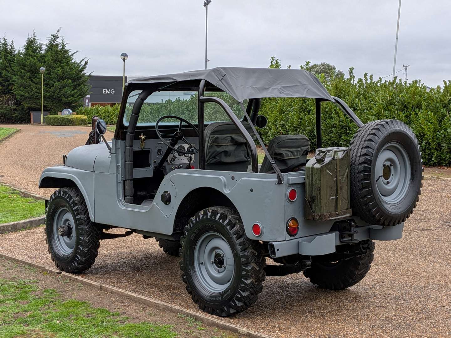 <p>1953 WILLYS M38A1 JEEP</p>
