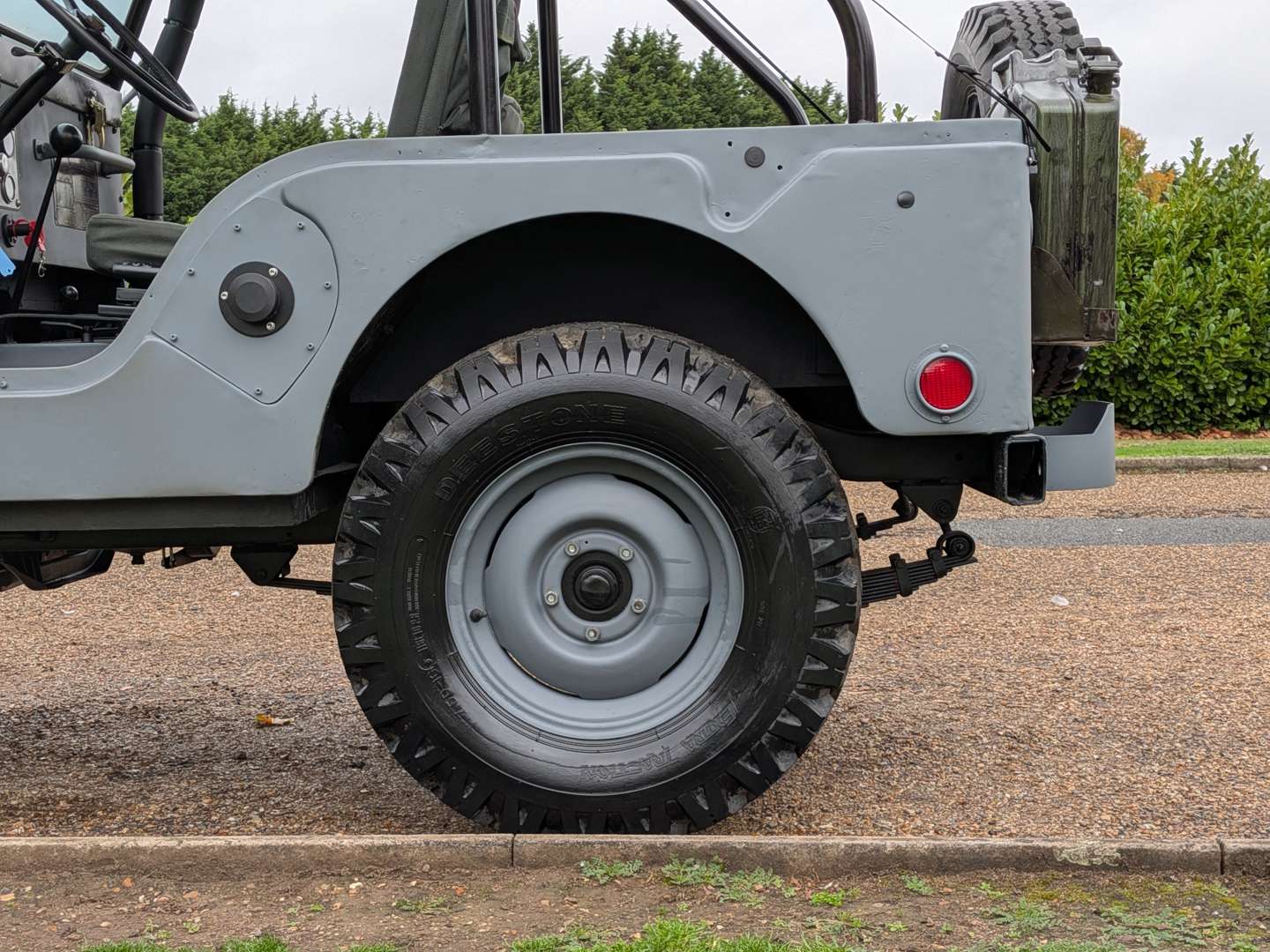 <p>1953 WILLYS M38A1 JEEP</p>