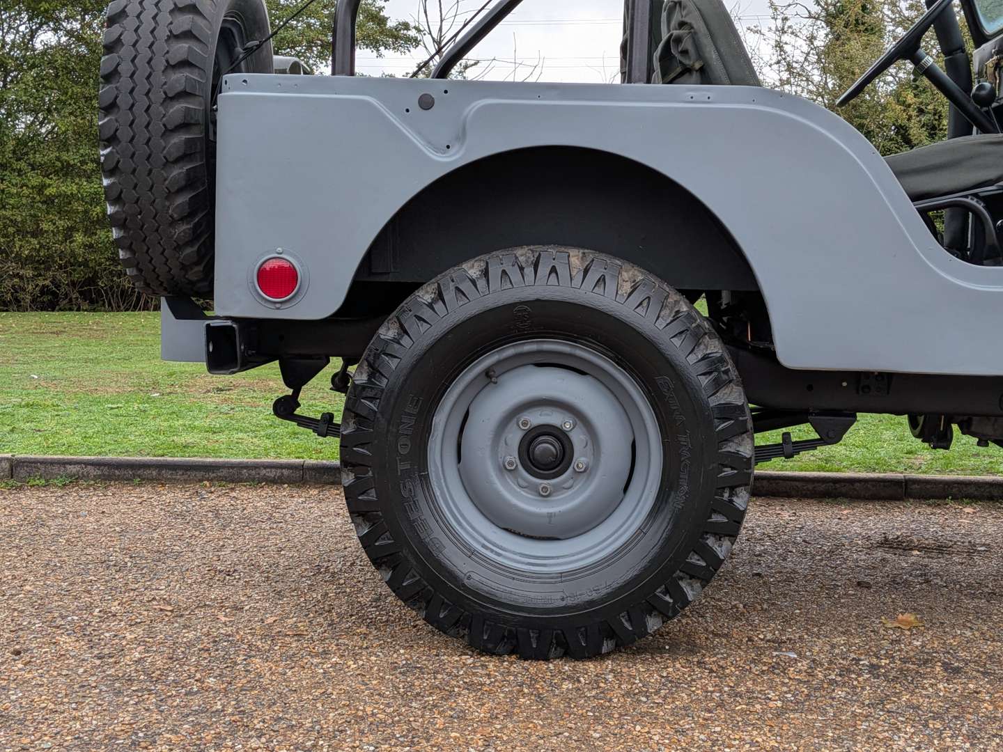 <p>1953 WILLYS M38A1 JEEP</p>