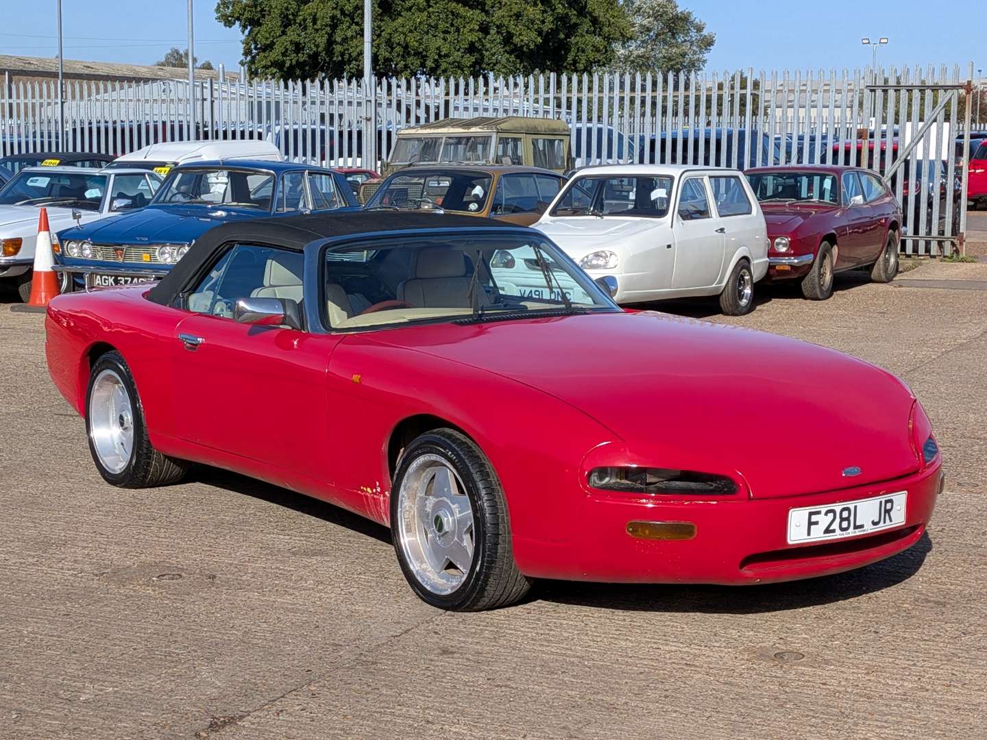 <p>1989 JAGUAR RAILTON F28 FAIRMILE</p>
