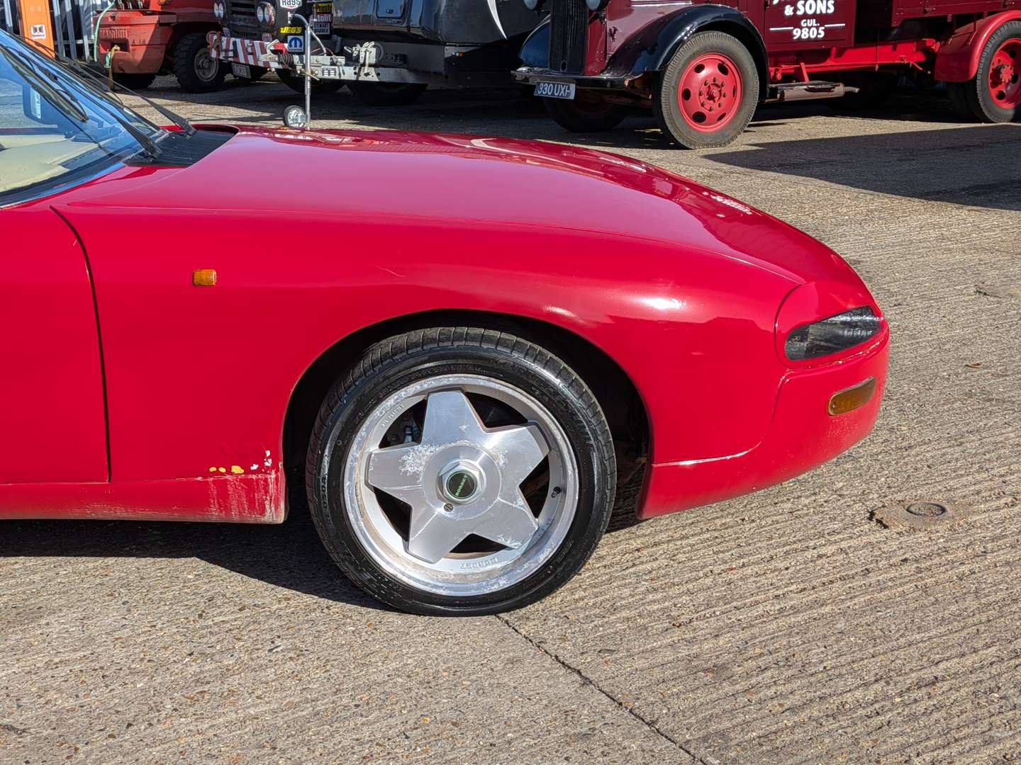 <p>1989 JAGUAR RAILTON F28 FAIRMILE</p>