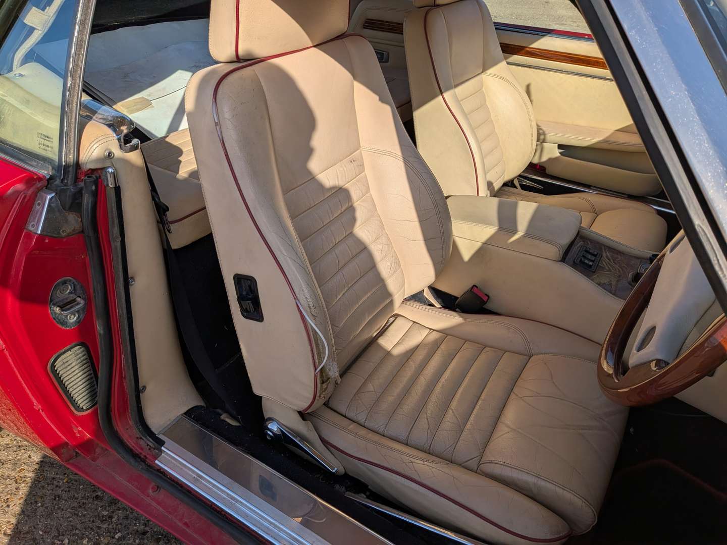 <p>1989 JAGUAR RAILTON F28 FAIRMILE</p>