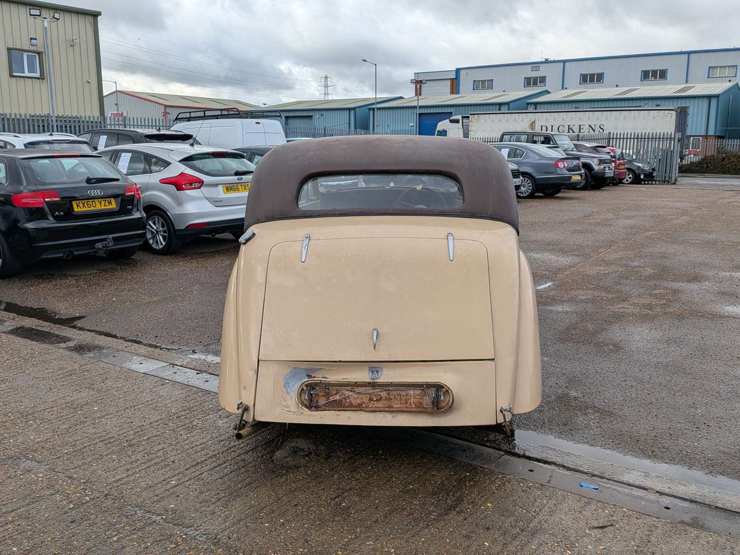 <p>1947 ARMSTRONG SIDDELEY TYPHOON</p>