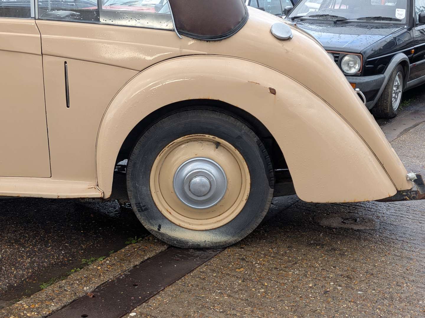 <p>1947 ARMSTRONG SIDDELEY TYPHOON</p>