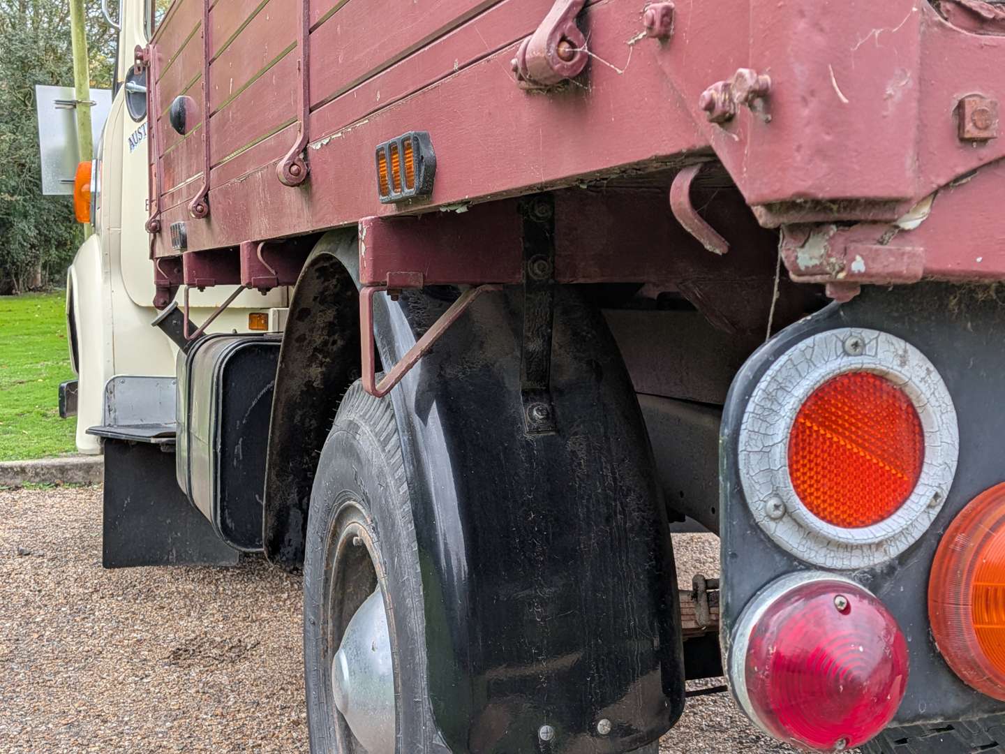 <p>1964 MORRIS FGK30 TRUCK</p>