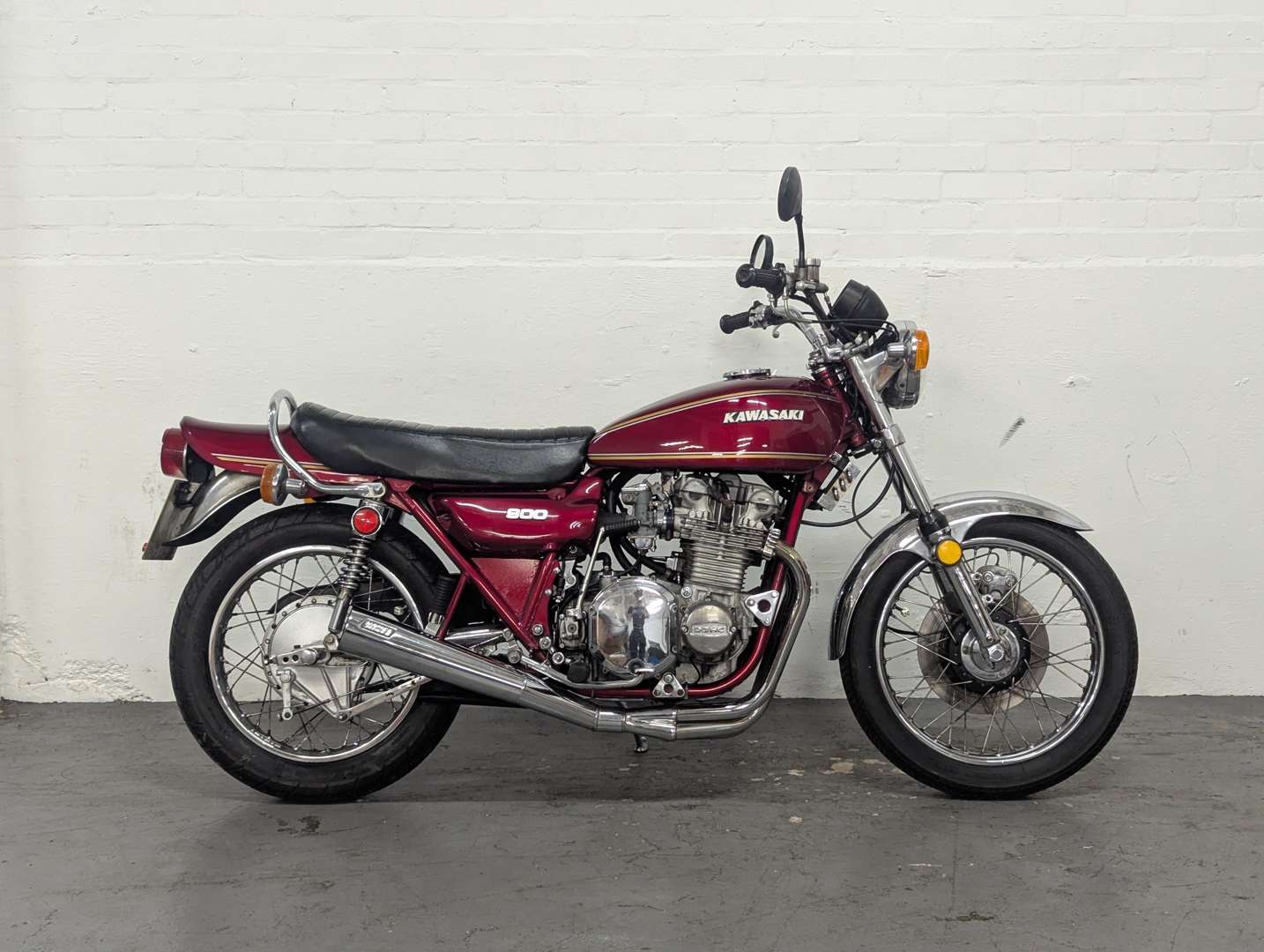 <p>1973 KAWASAKI Z1</p>