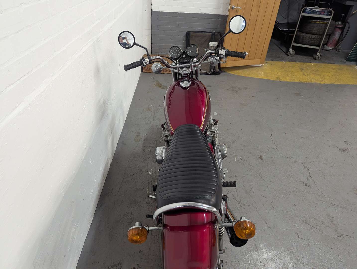 <p>1973 KAWASAKI Z1</p>