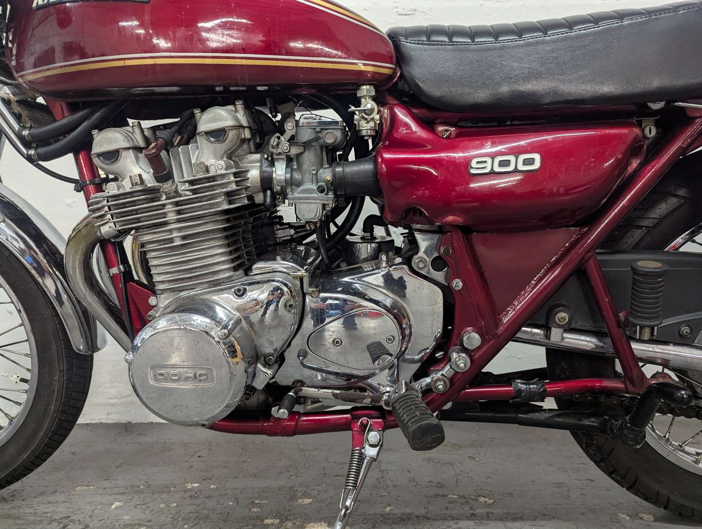 <p>1973 KAWASAKI Z1</p>