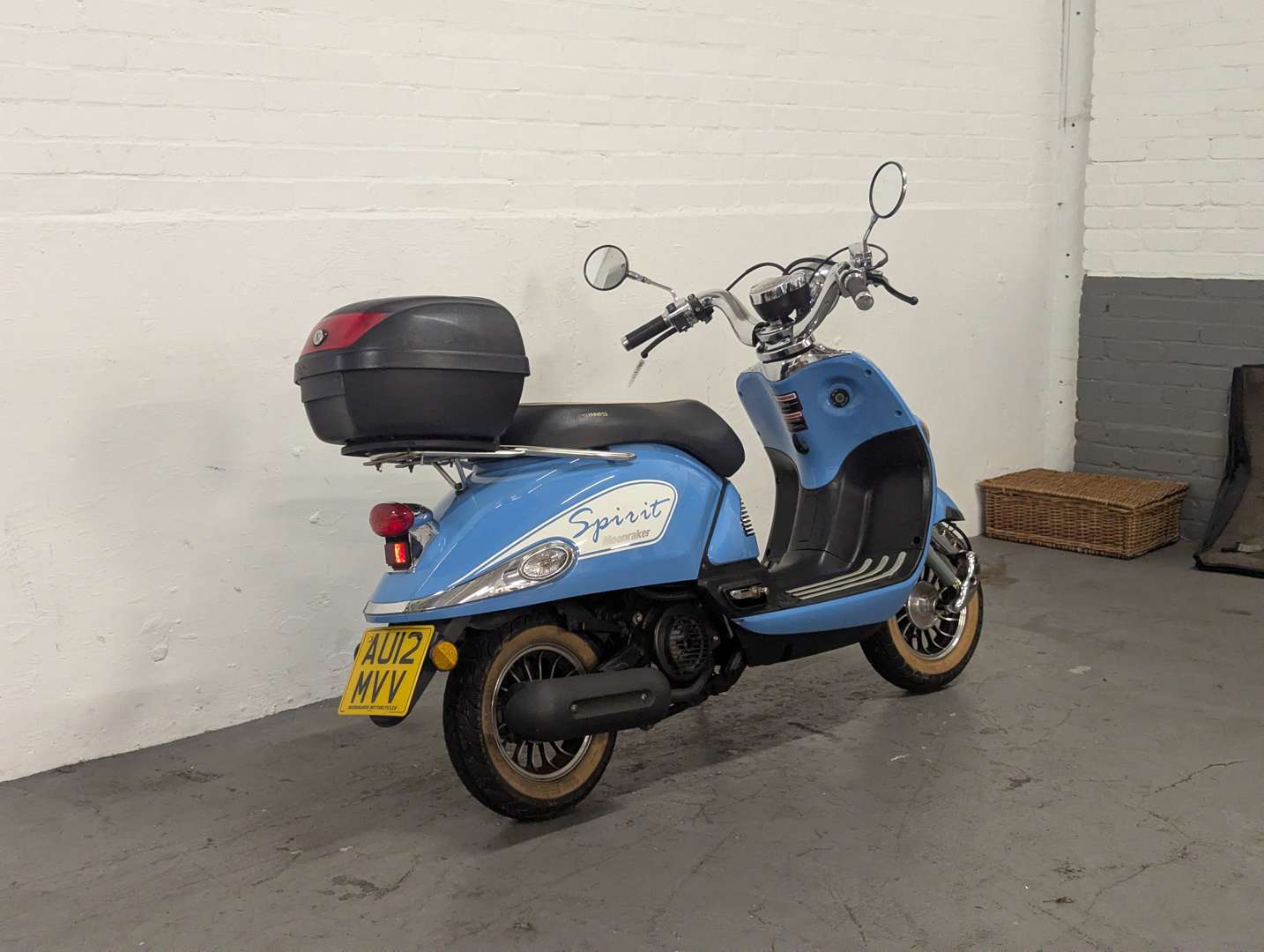 <p>2012 SINNIS ZNEN ZN 125 T-ES SPIRIT</p>